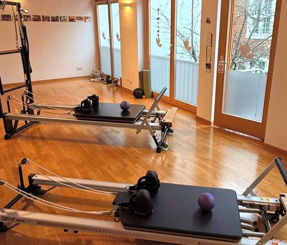 Reformer Pilates Potsdam – Training am Gerät
